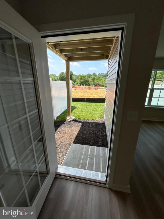 Building Photo - 38 Barnes Wy