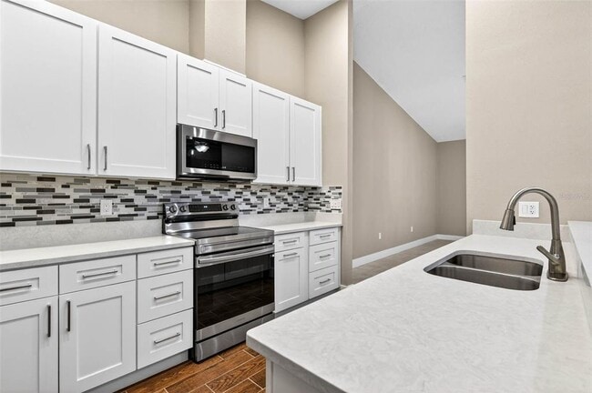 Building Photo - 6535 Brentwood Dr.
