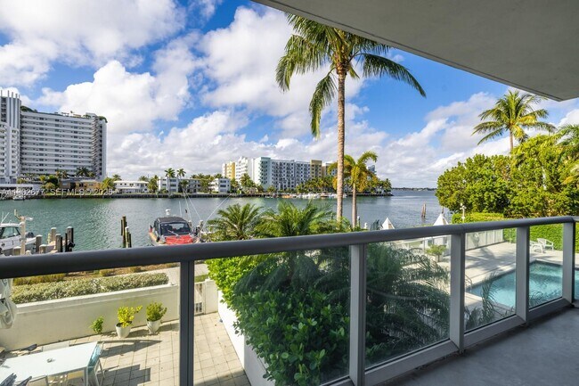 Building Photo - 7928 East Dr