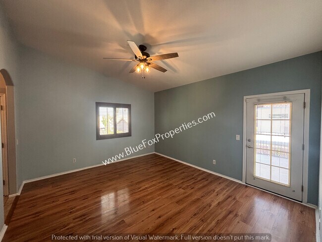 Building Photo - 7180 W Maple Ridge Dr