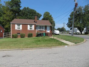Building Photo - 412 Macauthur Avenue