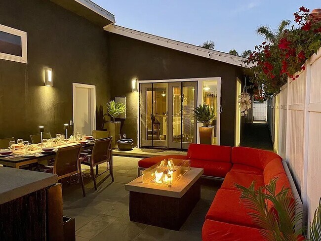 Building Photo - 5037 Terramar Way