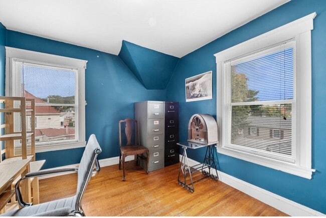 Building Photo - 12 Endicott St