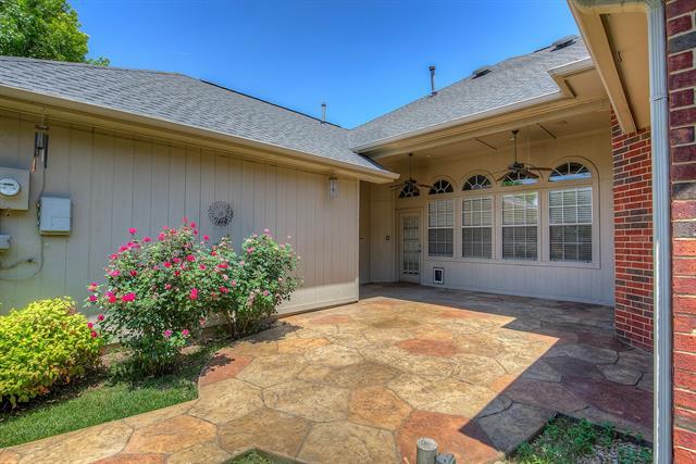 Building Photo - 2627 Bordeaux Dr