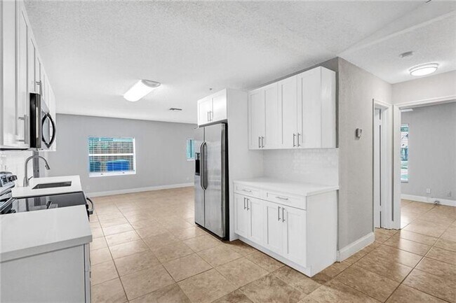 Building Photo - Beautiful Single Family Home