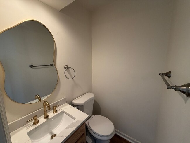 Building Photo - Quiet Neighborhood Updated 3BR Townhouse in Lancaster