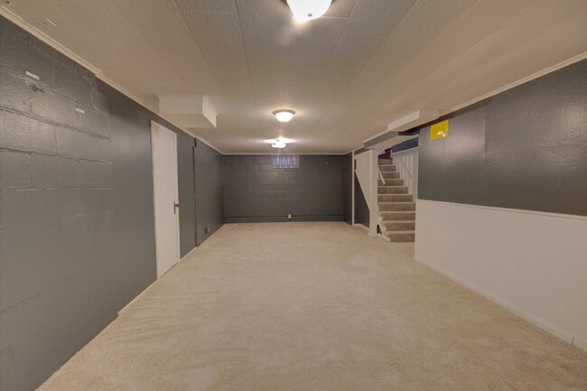 Building Photo - Cute 3 Bed Home