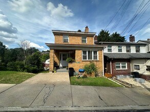 Building Photo - 3013 Glendale Ave