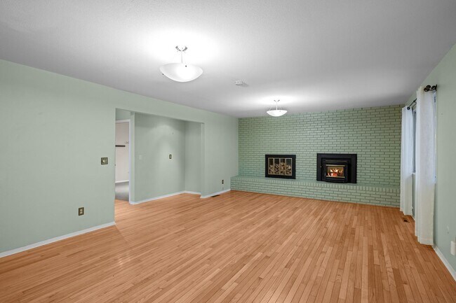 Building Photo - 8022 E Bucknell Pl