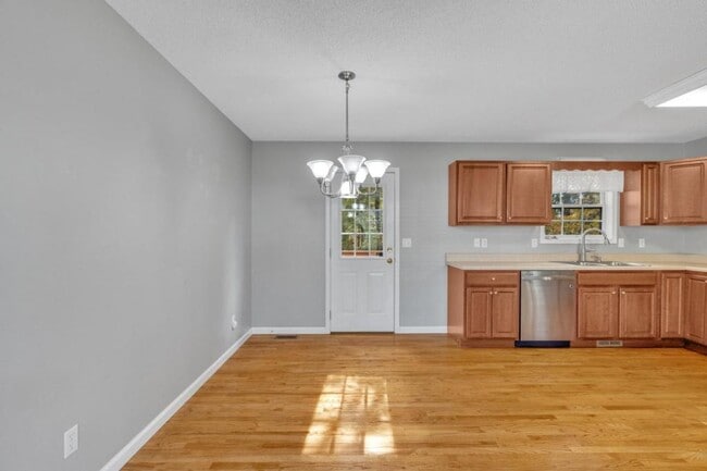 Building Photo - 1125 Faye St