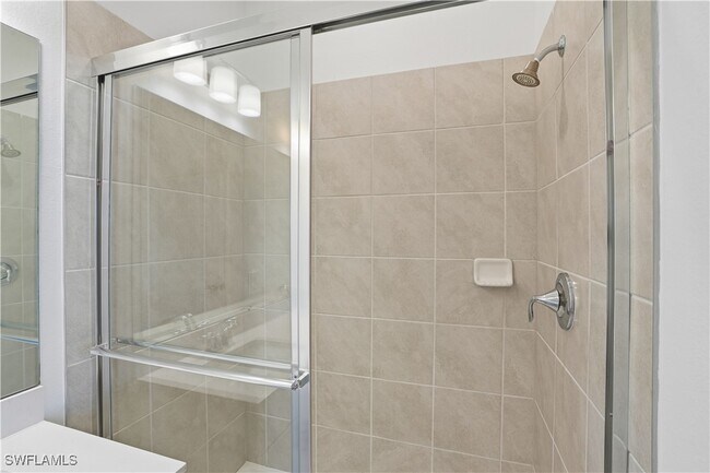 Building Photo - 2870 Blossom Wy