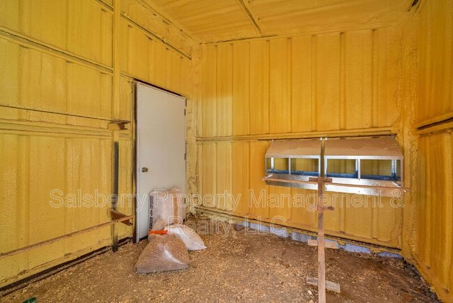Building Photo - 933 Leatherwood Ln