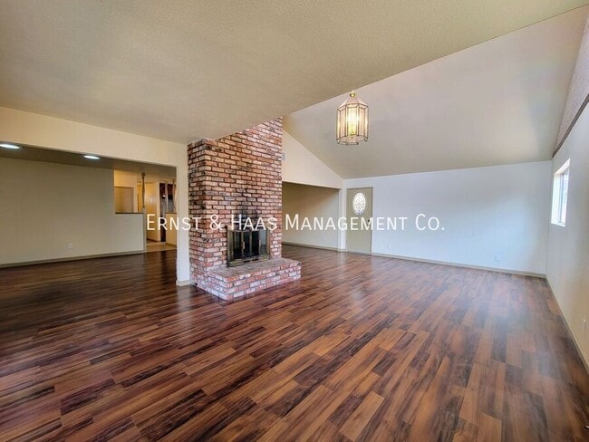 Building Photo - 5336 Josie Ave