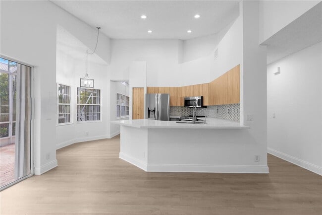 Building Photo - 1525 Seabay Rd