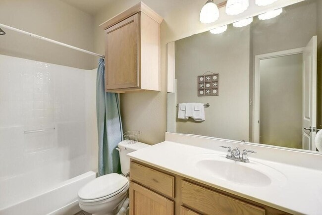 Building Photo - 14422 Verdemar Dr