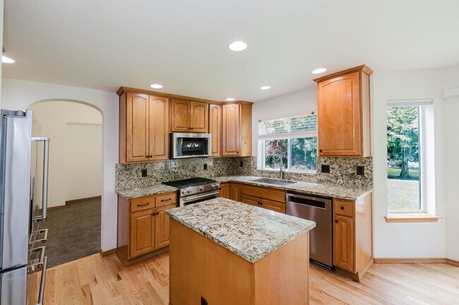 Building Photo - 6492 Wexford Ave SW