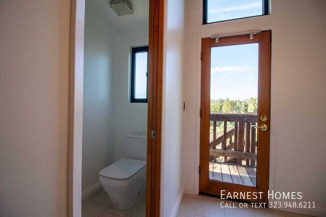 Building Photo - 11619 Lerdo Ave