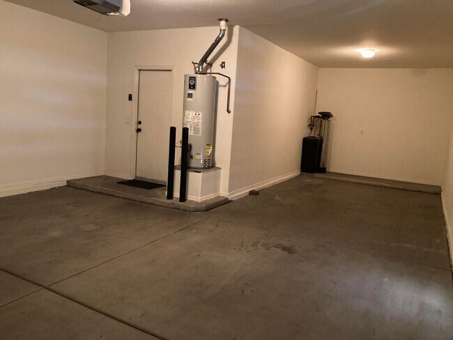 Building Photo - 4957 S Stonecreek Blvd