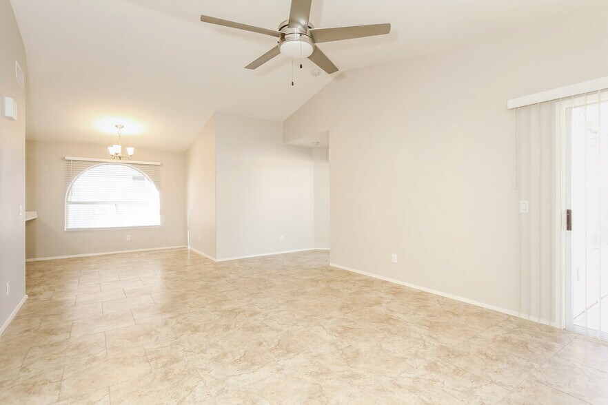 Building Photo - 9830 W Runion Dr