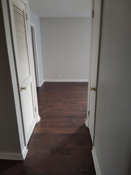 Building Photo - 3705 Brickmont Dr