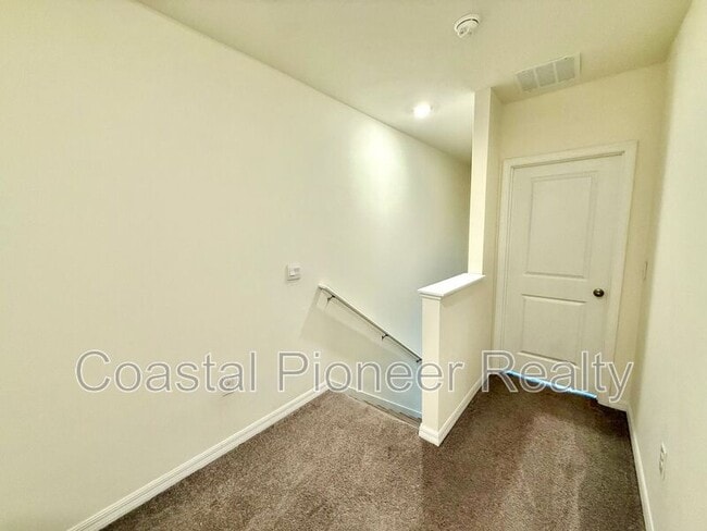 Building Photo - 32794 Pez Landing Ln