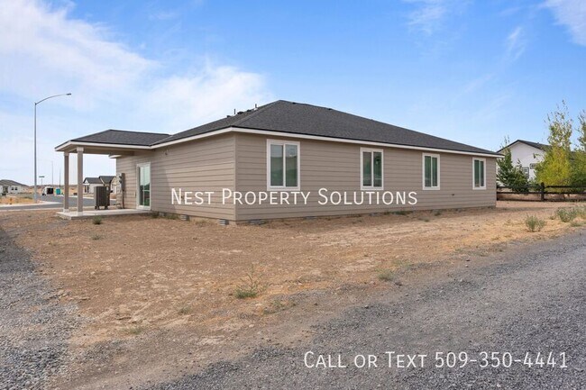 Building Photo - 45 Grant Dr