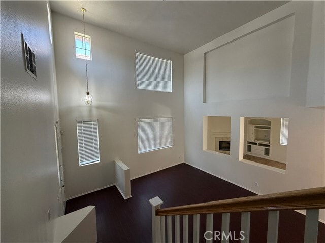 Building Photo - 5569 Hunt Club Dr