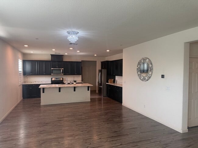 Building Photo - 3714 Zeppelin Ln