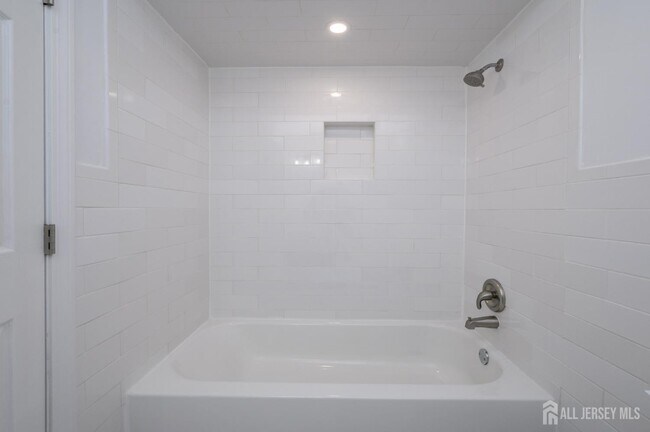 Building Photo - 805 Darlington Dr