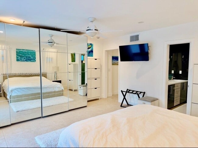 Building Photo - 806 Argonaut Is