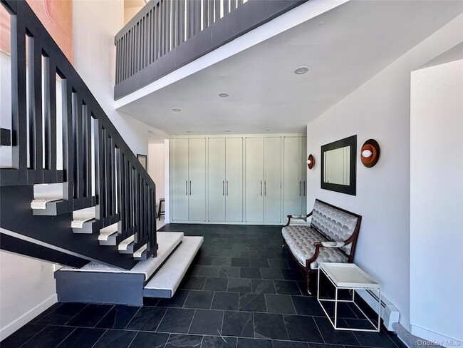 Building Photo - 222 Hurley Rd