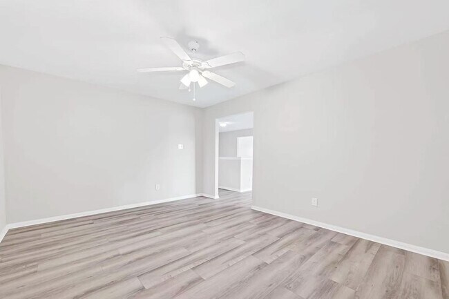 Building Photo - 19038 Winding Stream Ln