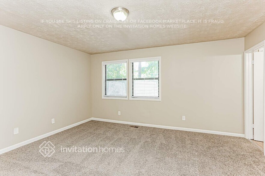 Building Photo - 4821 Chapelle Ct