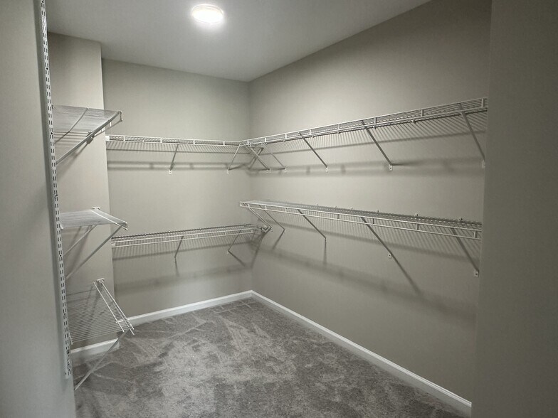 Building Photo - 205 Bog Hill Ln