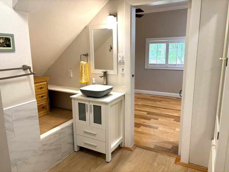 Bathroom 1 - 1340 Hospital Rd