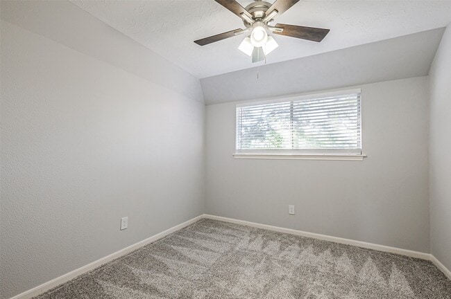 Building Photo - 20506 Park Pine Ln