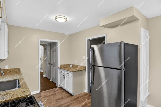 Building Photo - Fully Renovated 3-Bedroom Home in Northwest Detroit