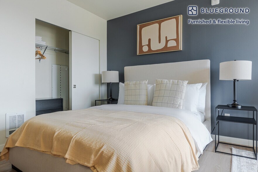 Building Photo - 18004 Midvale Ave N