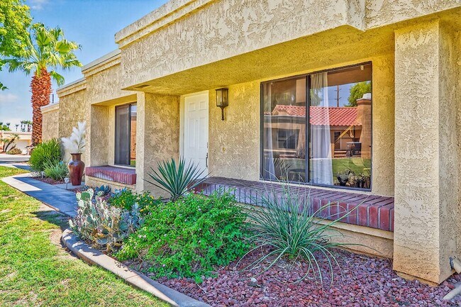 Building Photo - 41531 Colada Ct