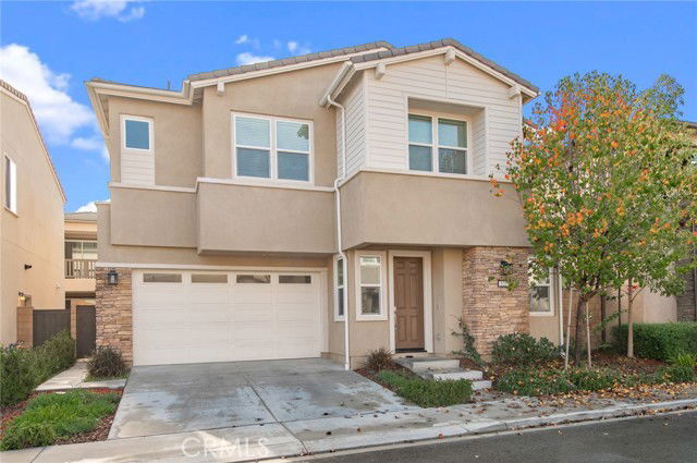 Building Photo - 631 Cardona