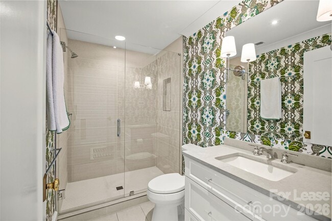 Building Photo - 2622 Chelsea Dr