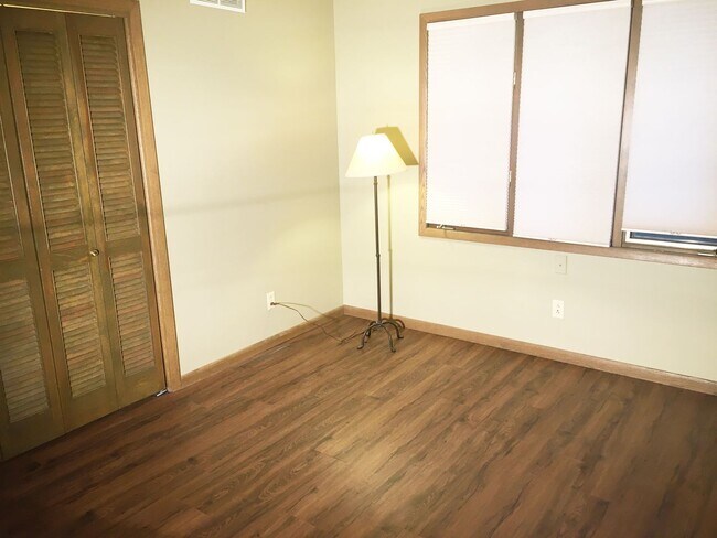 Building Photo - Recently Renovated 3-bedroom Home near Monk Botanical Gardens