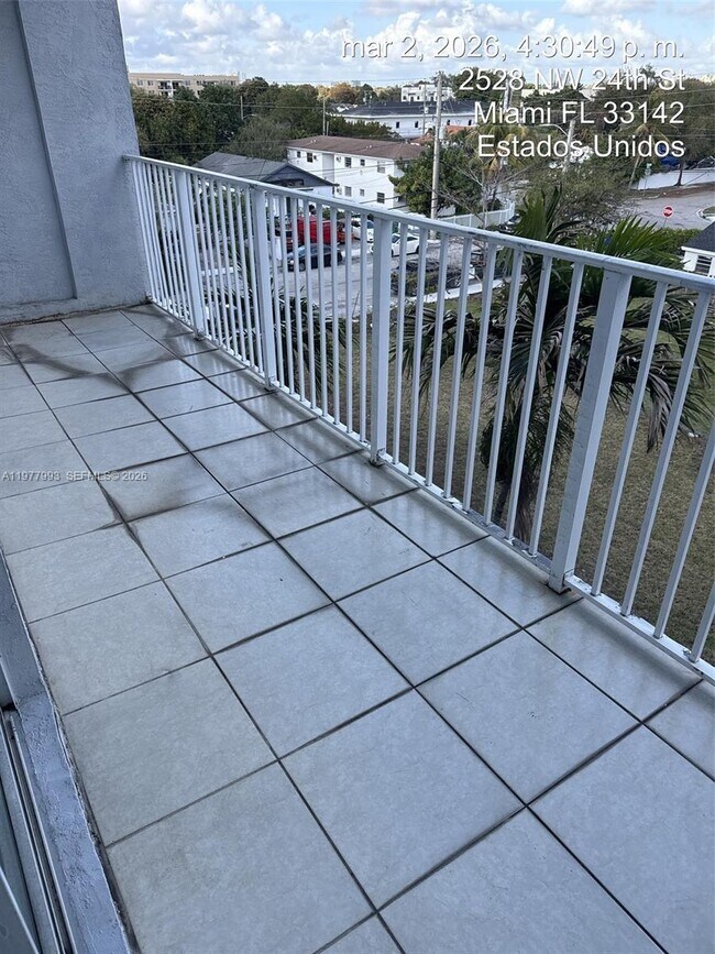 Building Photo - 2536 NW 24th St