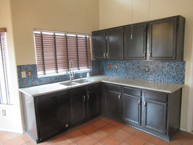 Building Photo - 3 BEDROOM HOME IN CONTINENTAL RANCH WITH SPARKLING POOL