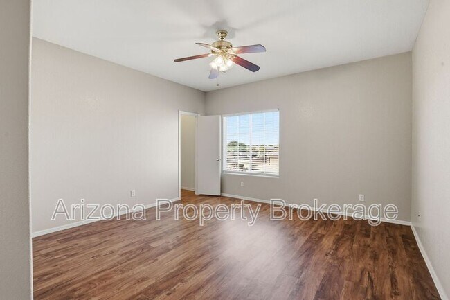 Building Photo - 13285 W Gelding Cir
