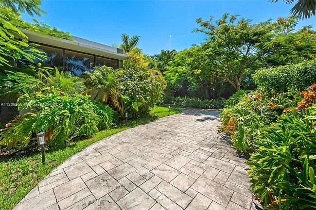 Building Photo - 2815 Regatta Ave