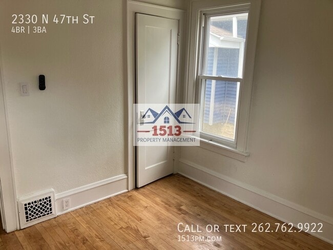 Building Photo - 2330 N 47th St