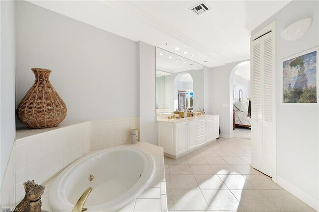 Building Photo - 4811 Island Pond Ct