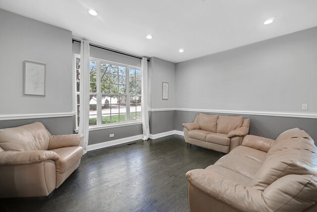 Building Photo - 1344 Essex Dr