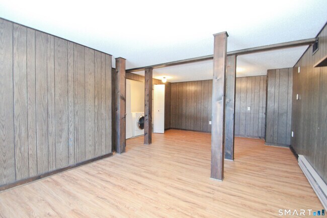 Building Photo - 29 Salmon Run